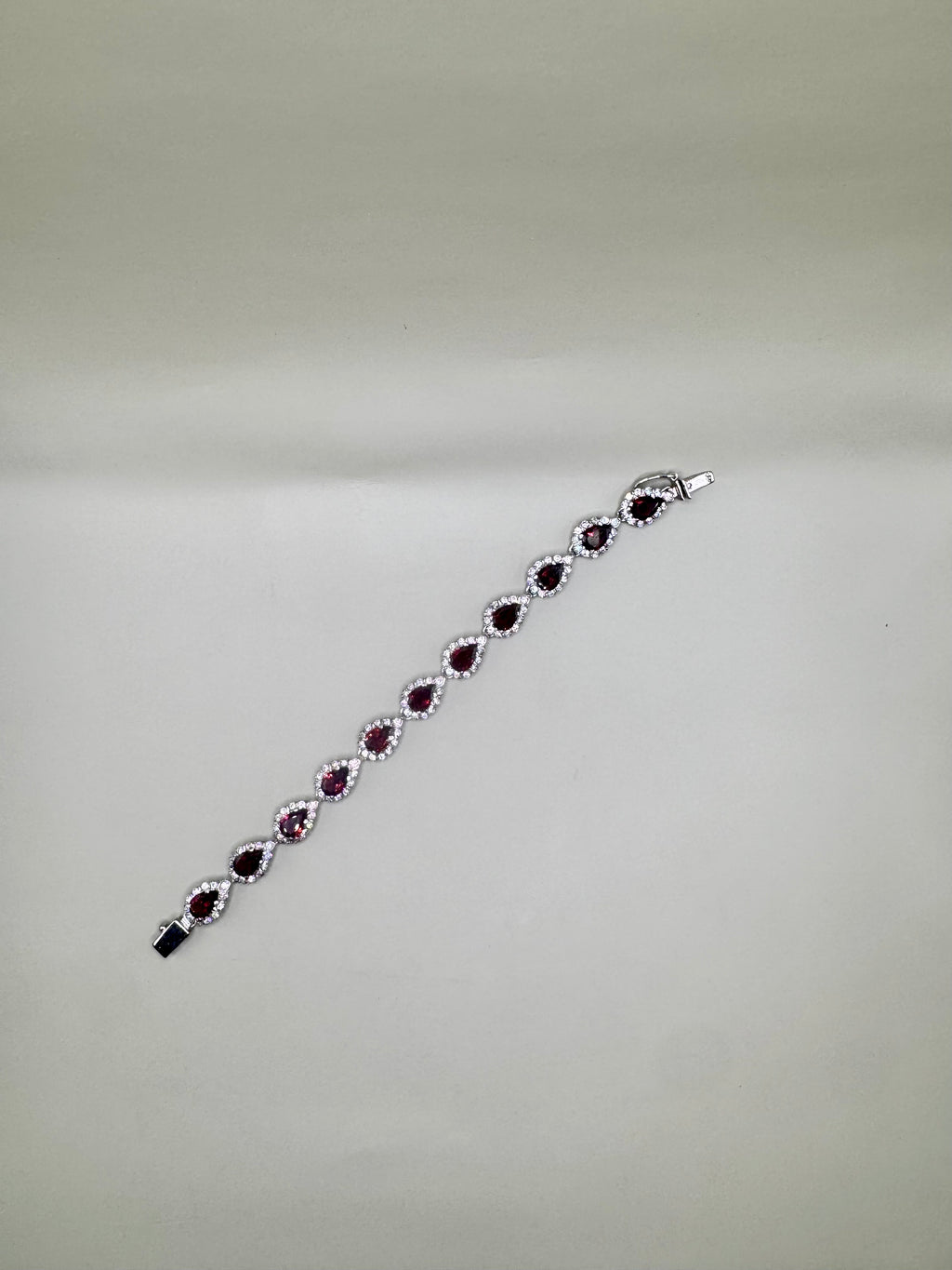 GARNET AND CLEAR QUARTZ BRACELET