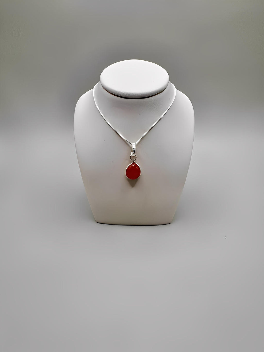 CARNELIAN TEARDROP SILVER NECKLACE