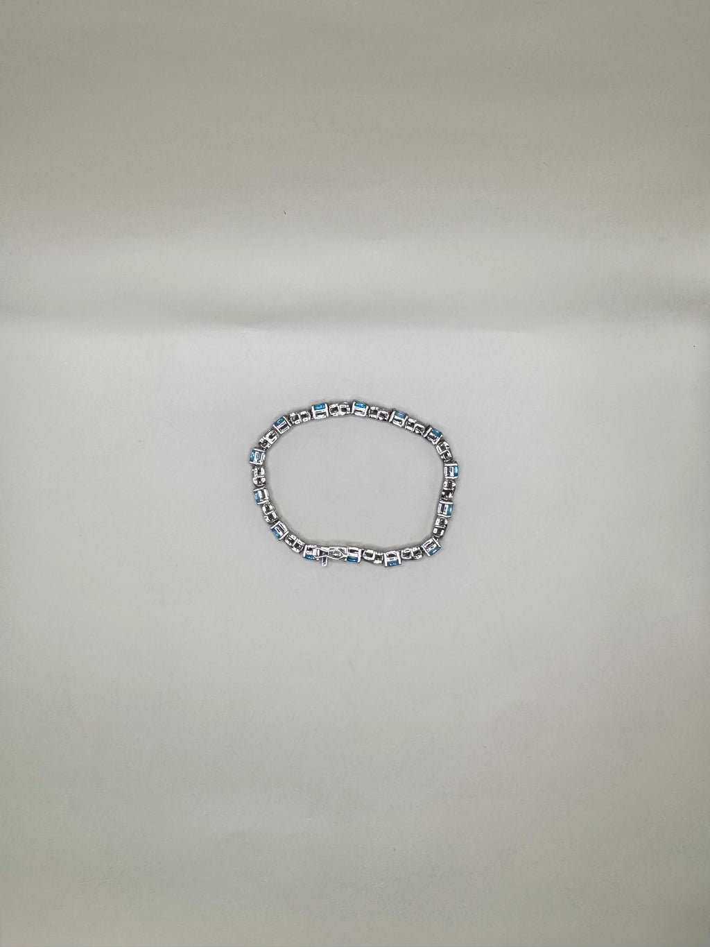 BLUE TOPAZ AND CLEAR QUARTZ BRACELET