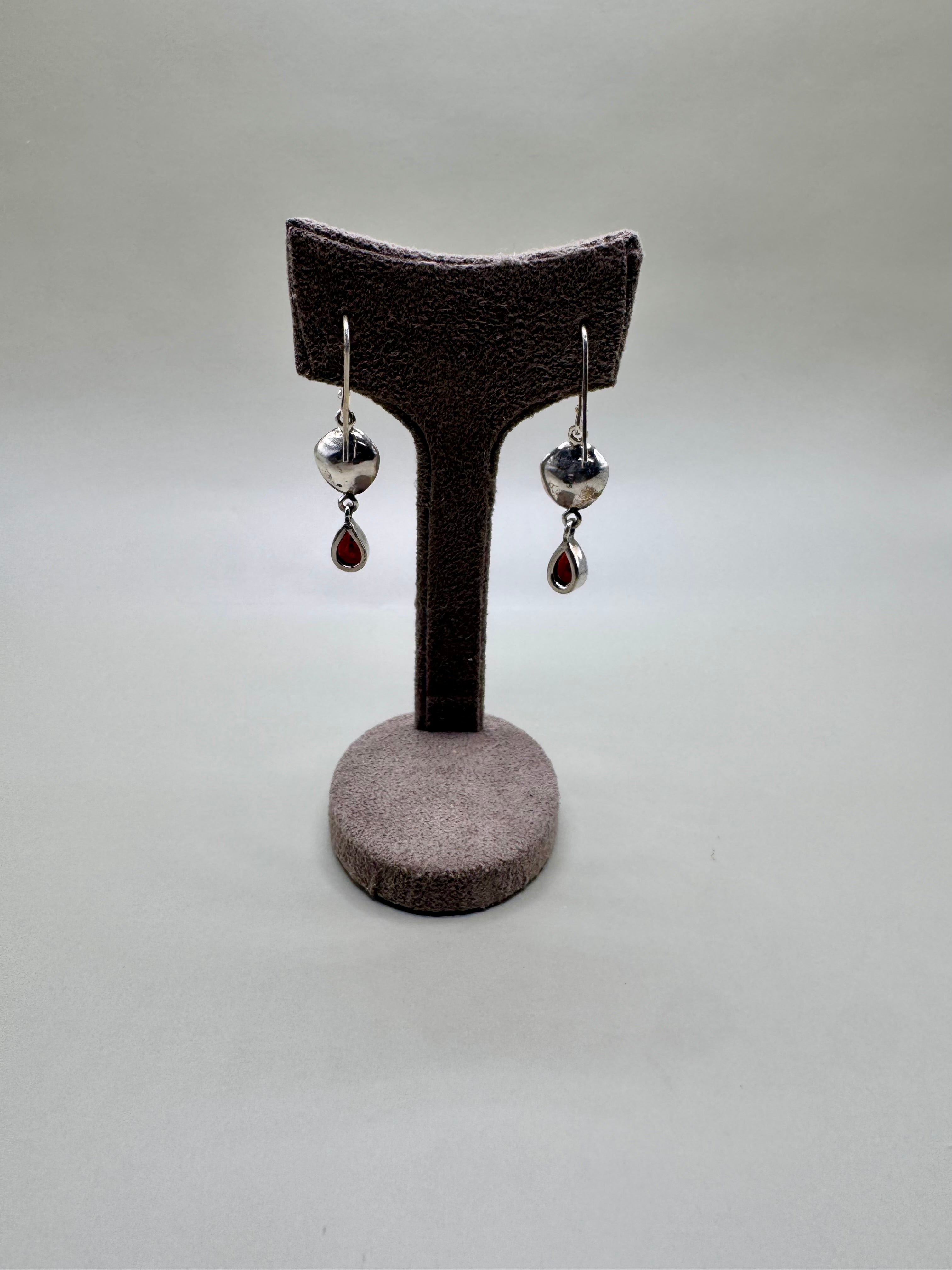 GARNET EARRINGS