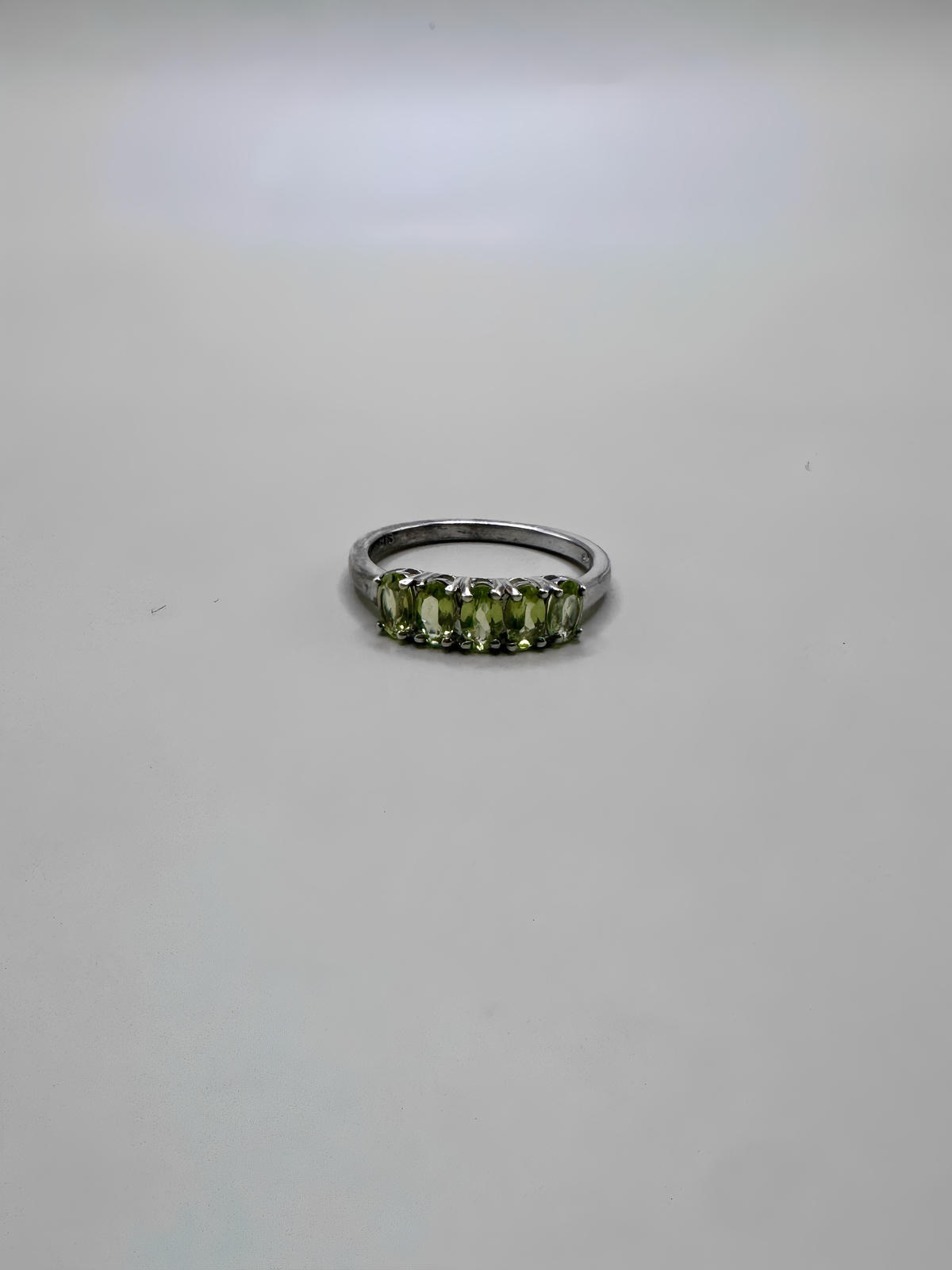 PERIDOT RING