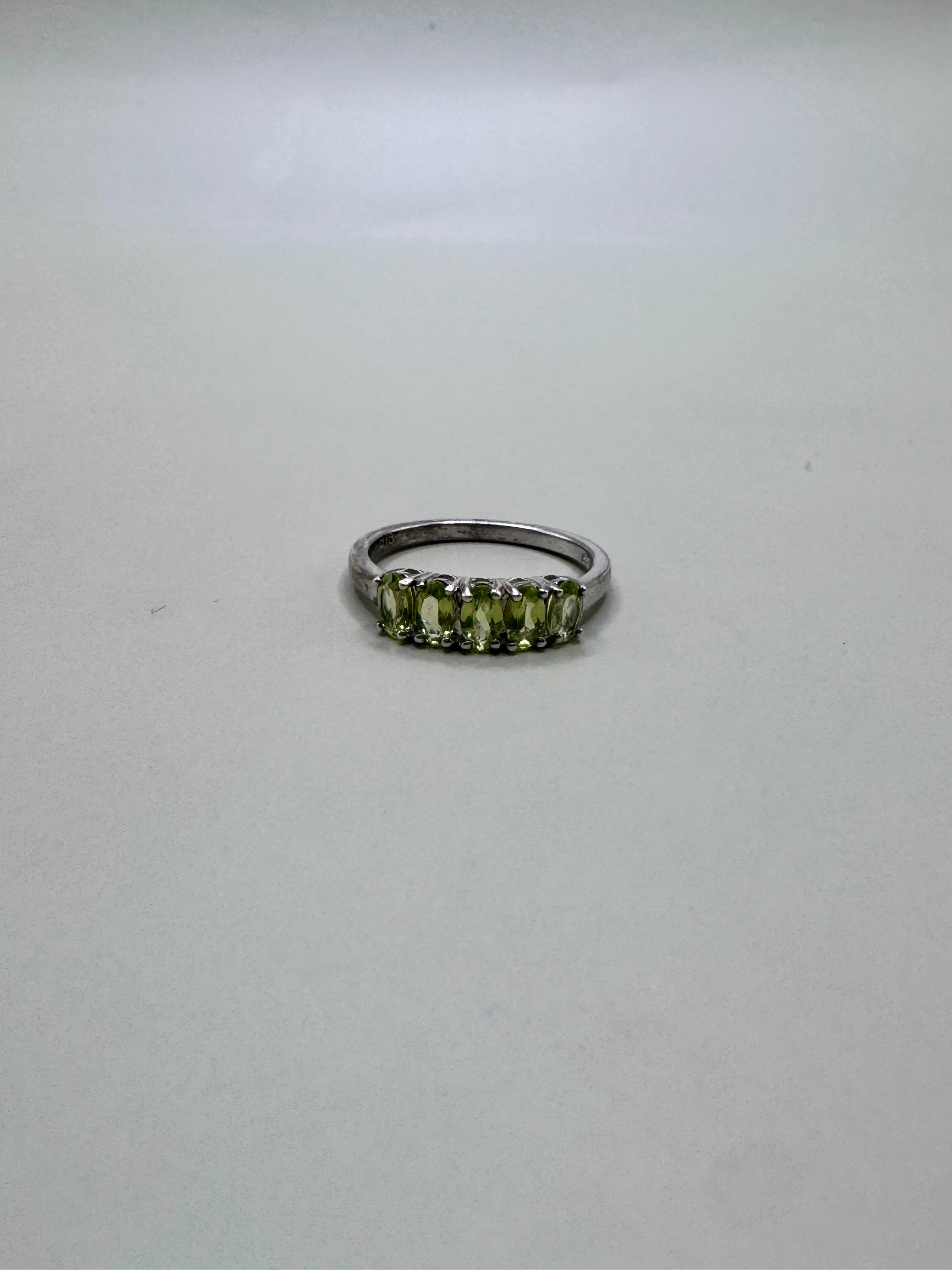 PERIDOT RING